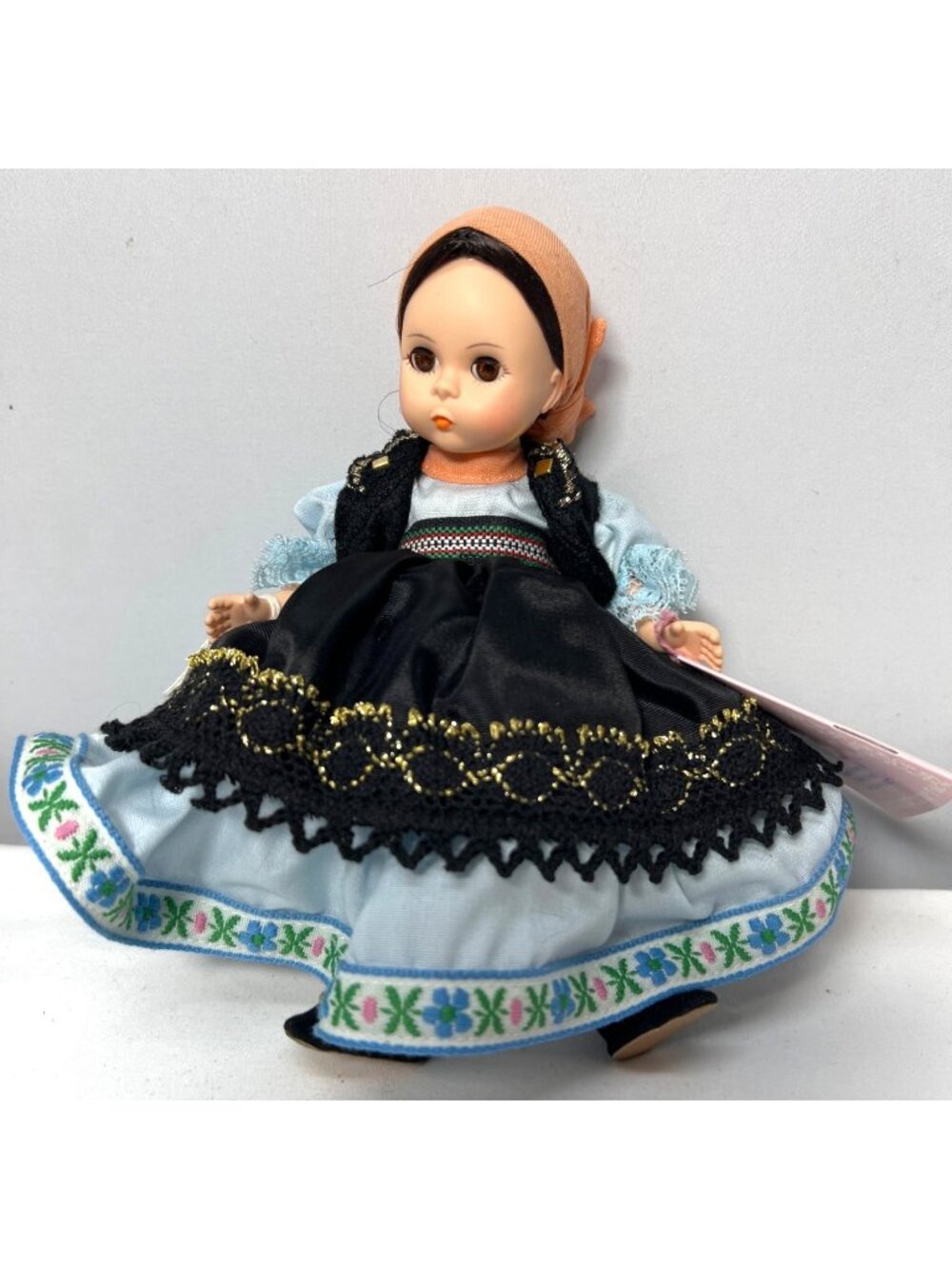 Madame Alexander, Rumania, Miniature Showcase Doll